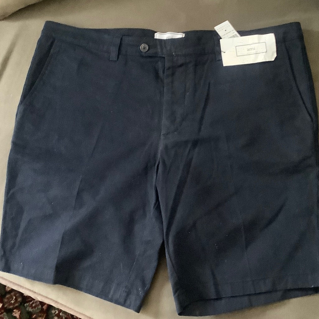 Ami Black Flat Front Cotton Chino Shorts. Sz 36